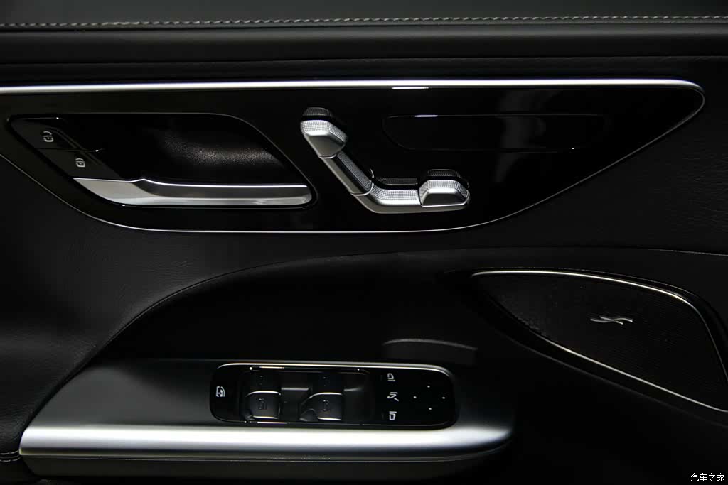 Mercedes-Benz C-Class, 2025 26
