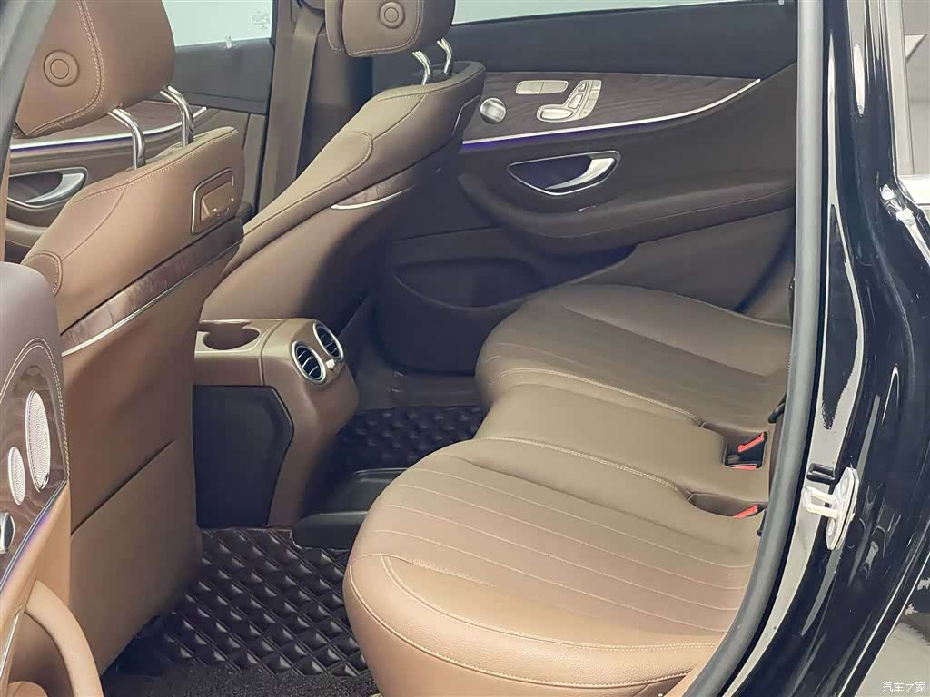 Mercedes-Benz E-Class, 2020 14