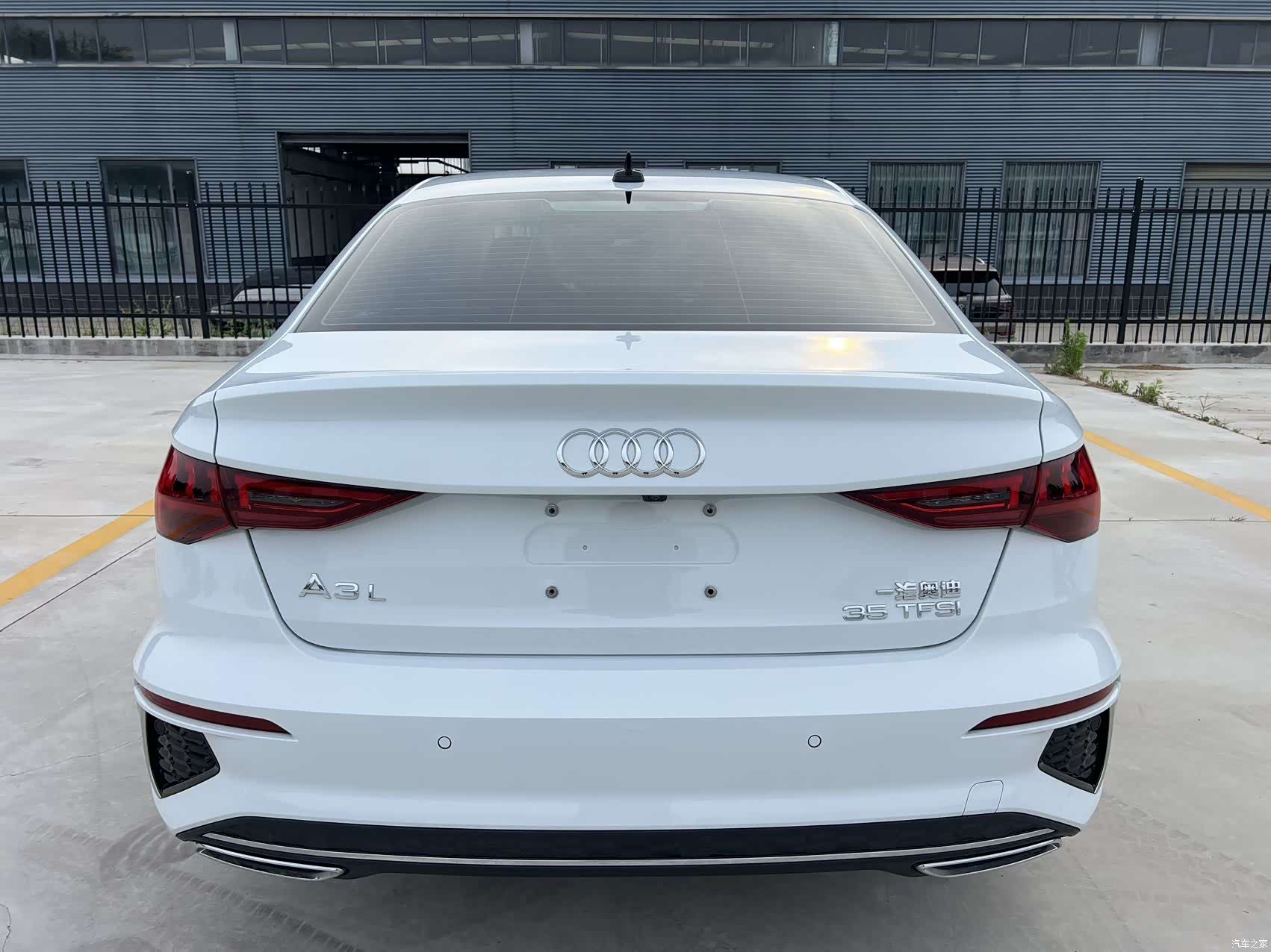 Audi A3, 2023 все фото