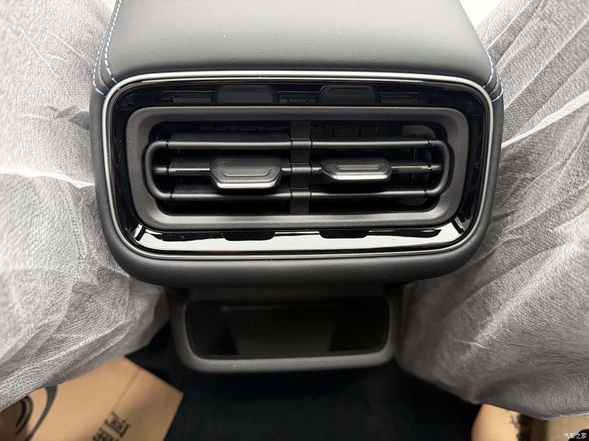 Geely Preface, 2026 13
