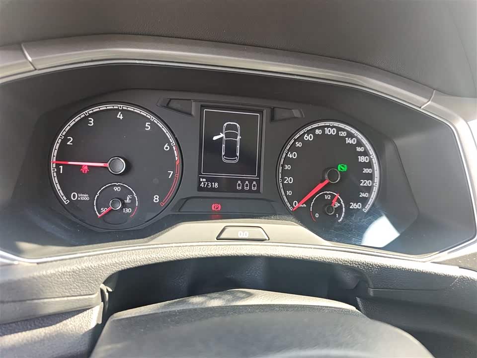 Volkswagen T-ROC exploring Songs