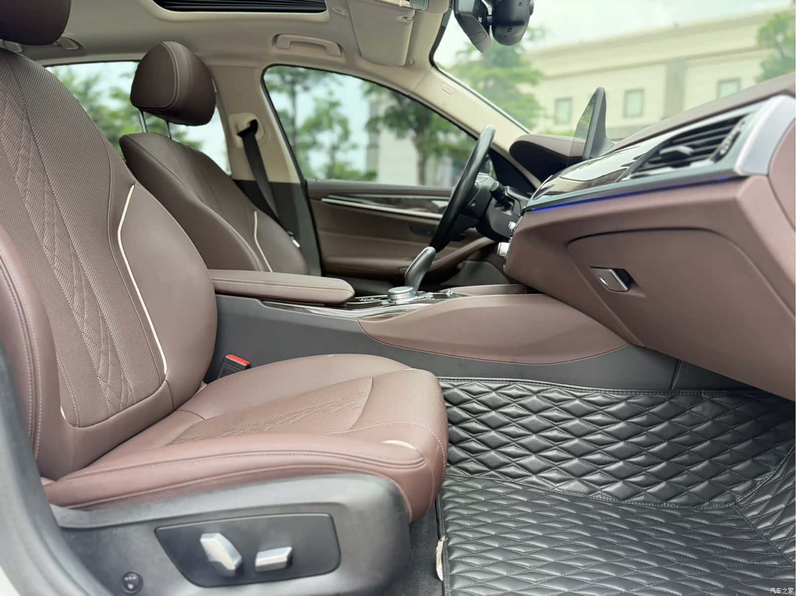 BMW 5 Series, 2021 14