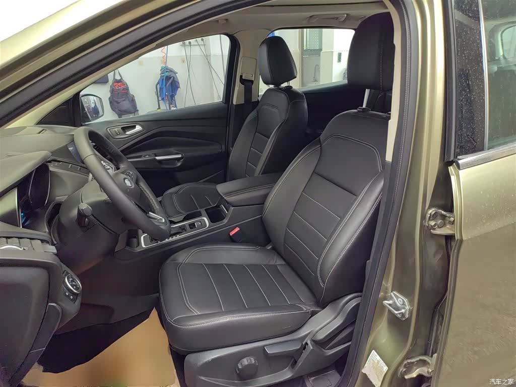 Ford Kuga, 2018 8