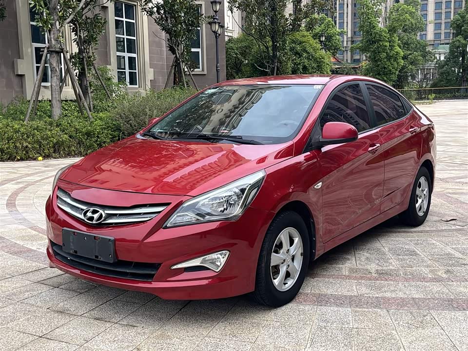 Hyundai Rena