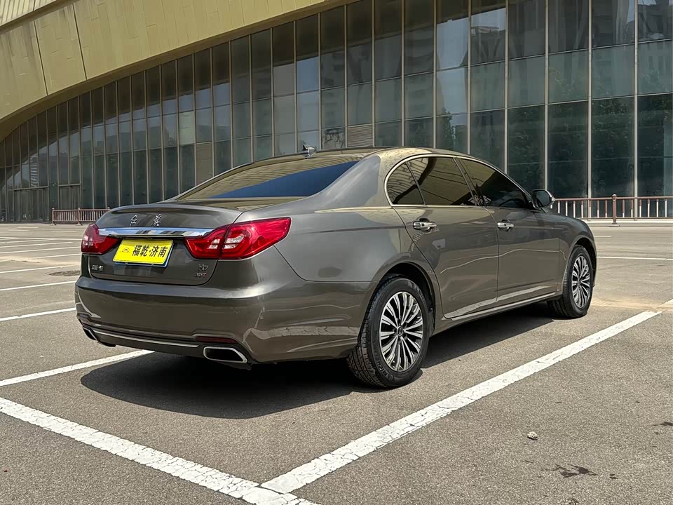 Hongqi H7