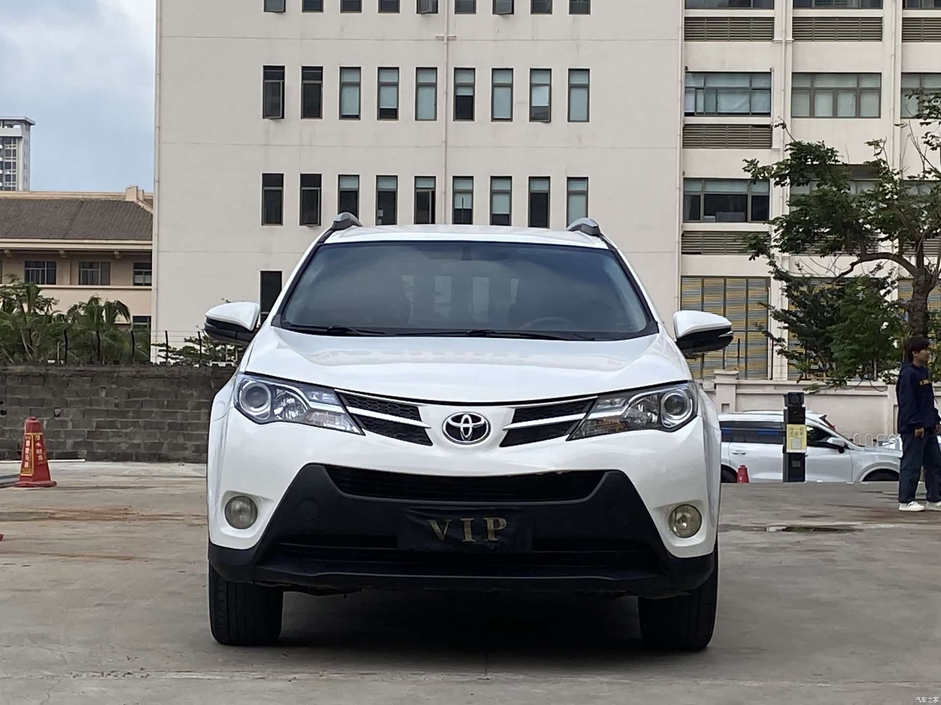 Toyota RAV4, 2014 11
