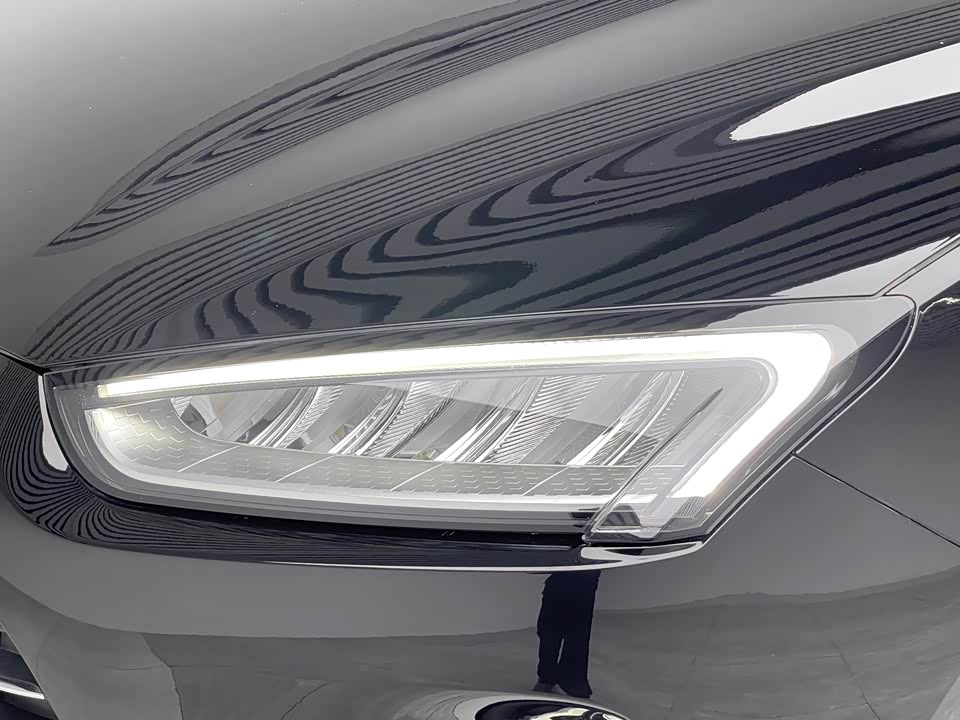 AITO Ask the world M5