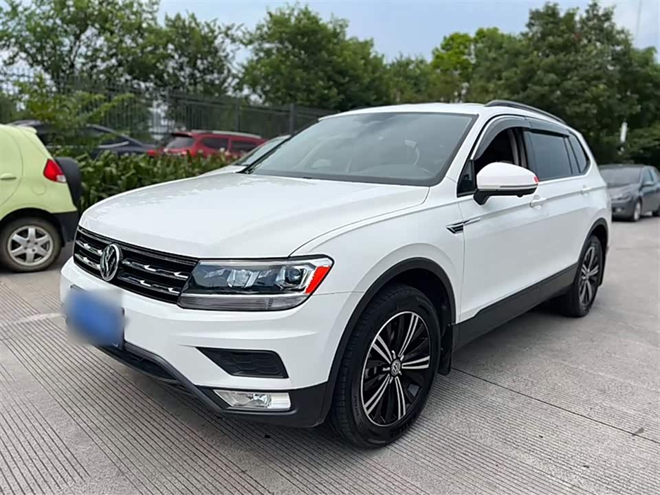 Volkswagen Tiguan L