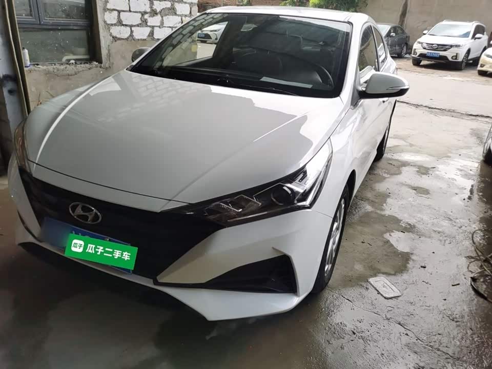 Hyundai Accept