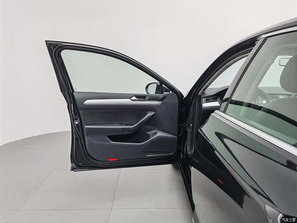 Volkswagen Magotan, 2017 8
