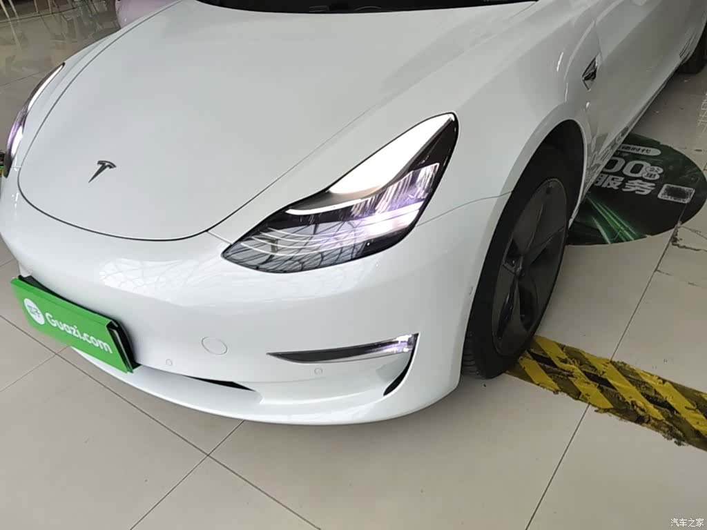 Tesla Model 3, 2019 24