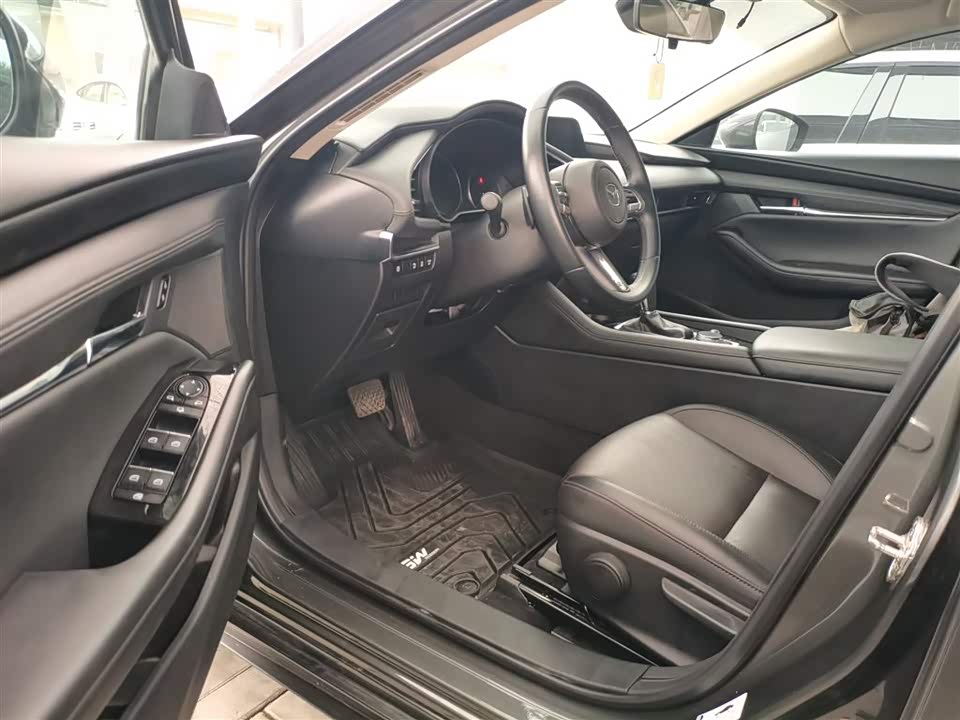 Mazda 3 Angkesaila Mazda 3 Angkesaila
