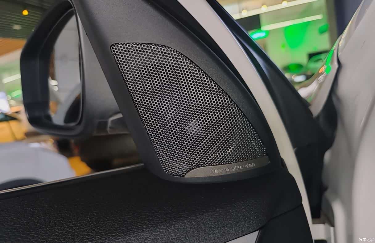 BMW X1, 2019 13