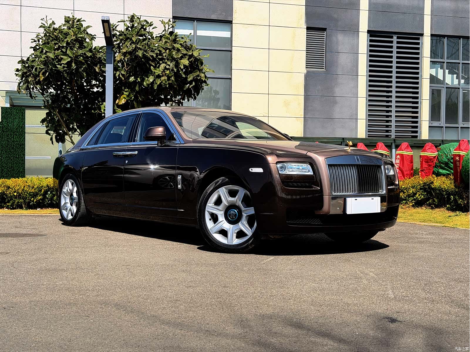 Rolls-Royce Ghost, 2014 все фото