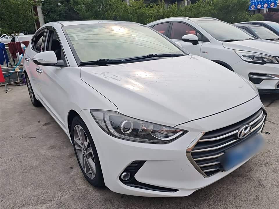 Hyundai Lead