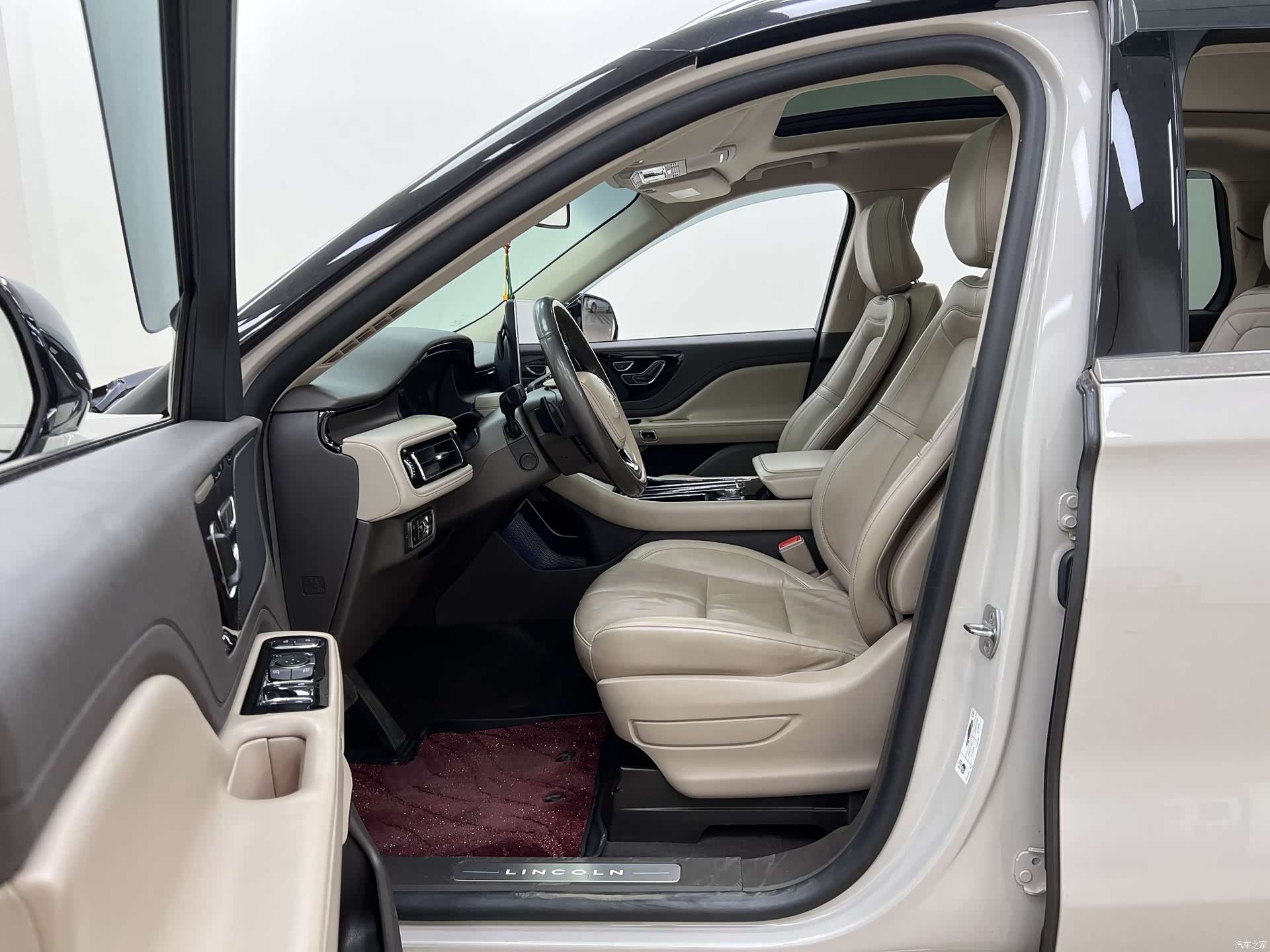 Lincoln Aviator, 2021 15