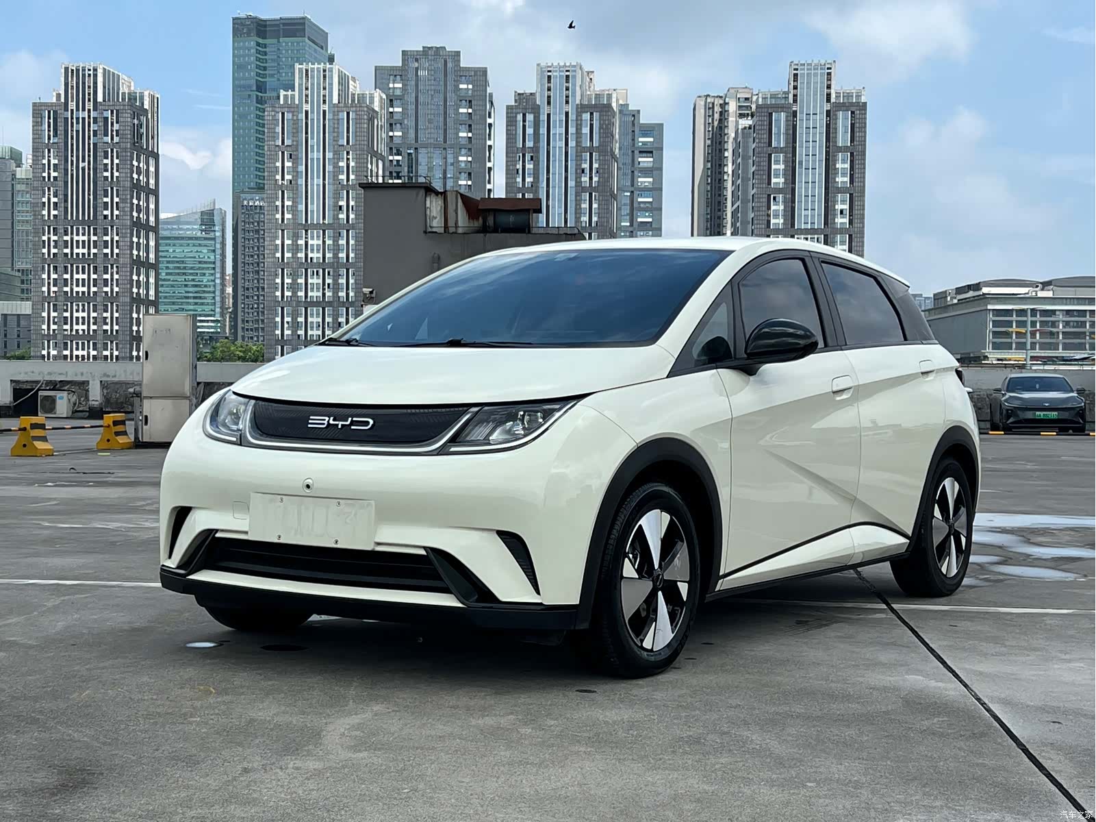 BYD Dolphin, 2023 1