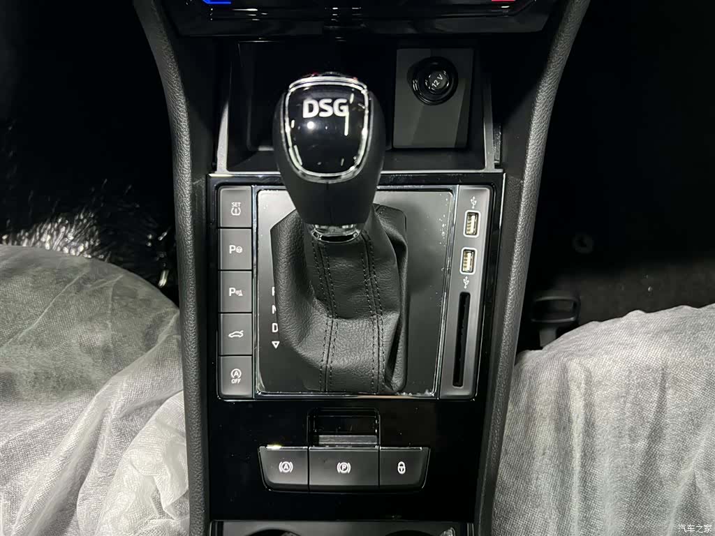 Skoda Superb, 2025 14