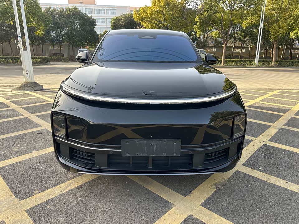 Li Auto Ideal L8