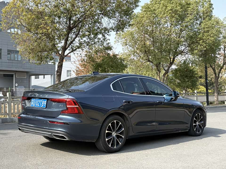 Volvo S60