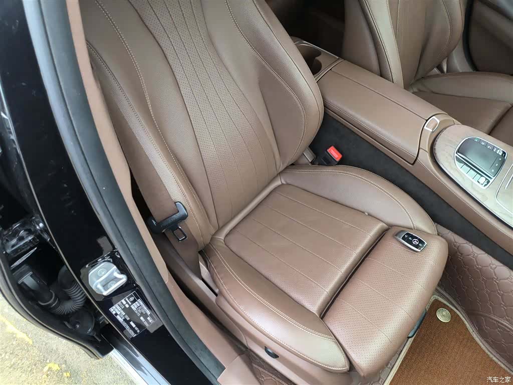 Mercedes-Benz E-Class, 2020 4