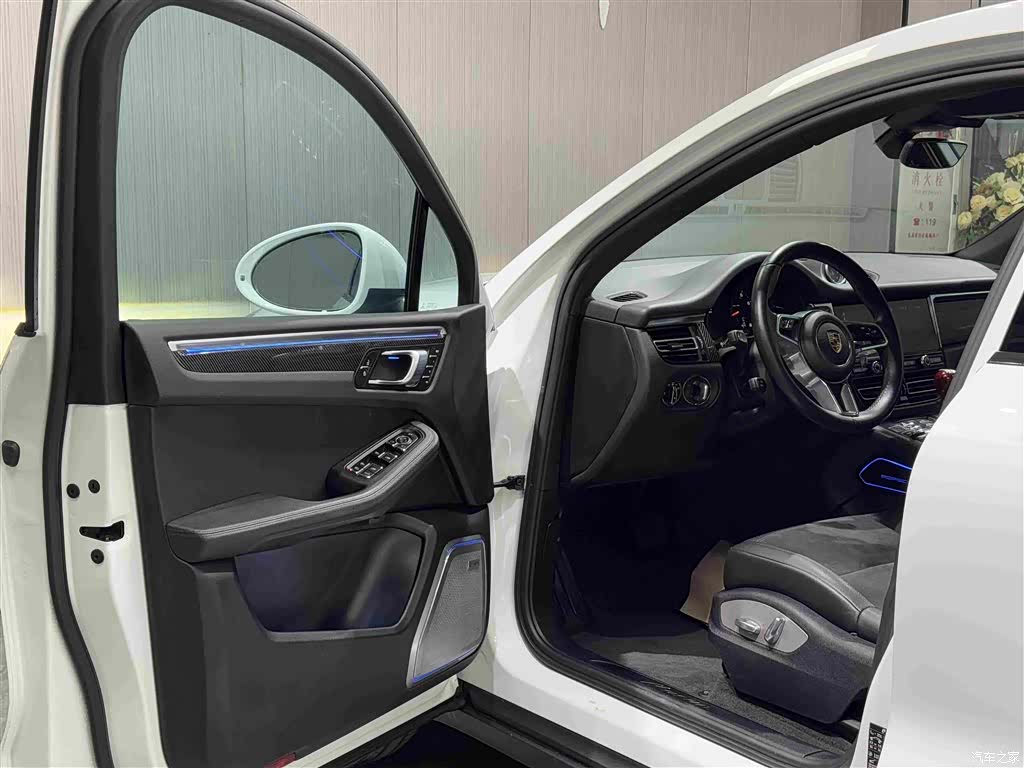 Porsche Macan, 2021 4