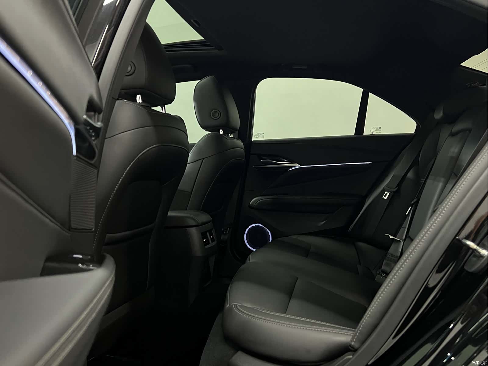 Cadillac CT4, 2023 7