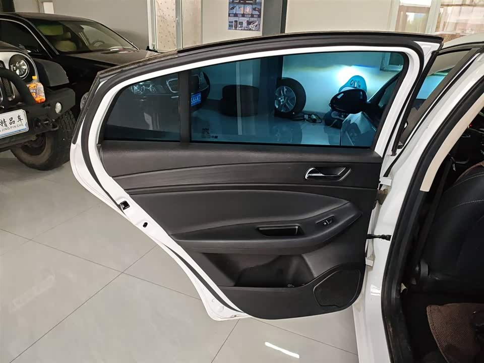 Chery Arrizo 5 Chery Arrizo 5