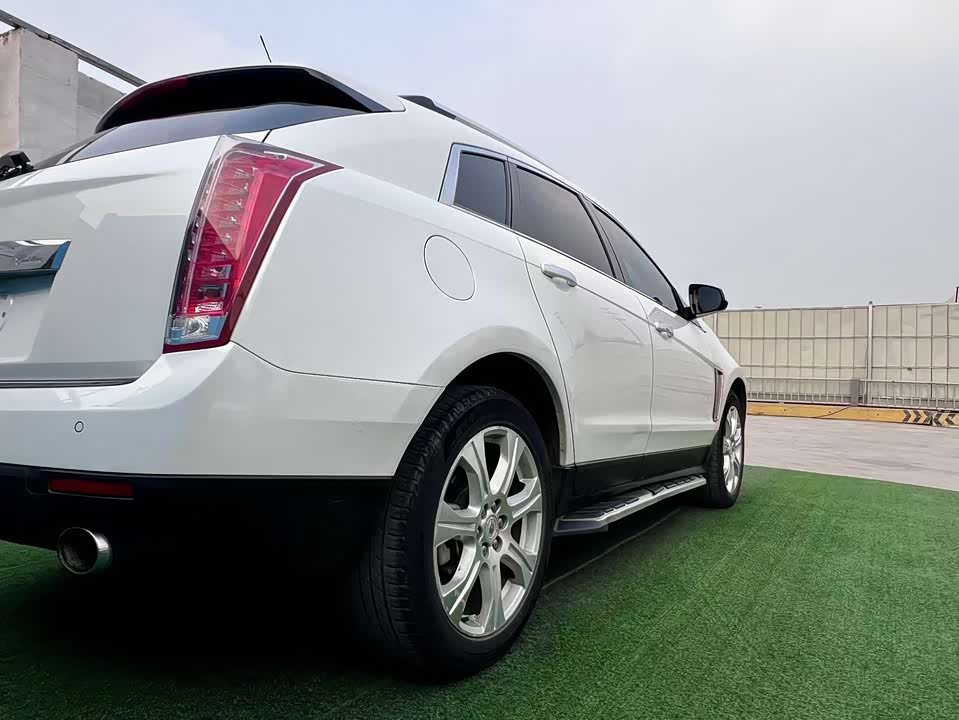 Cadillac SRX