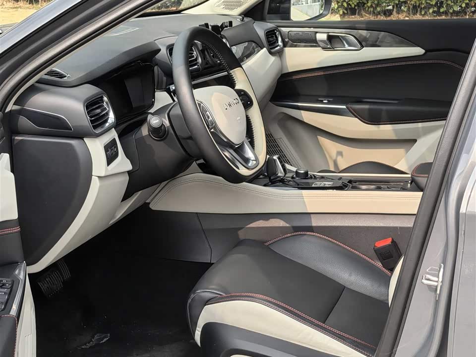 Lynk & Co 02 New energy