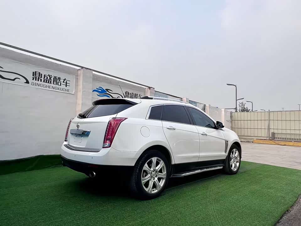 Cadillac SRX