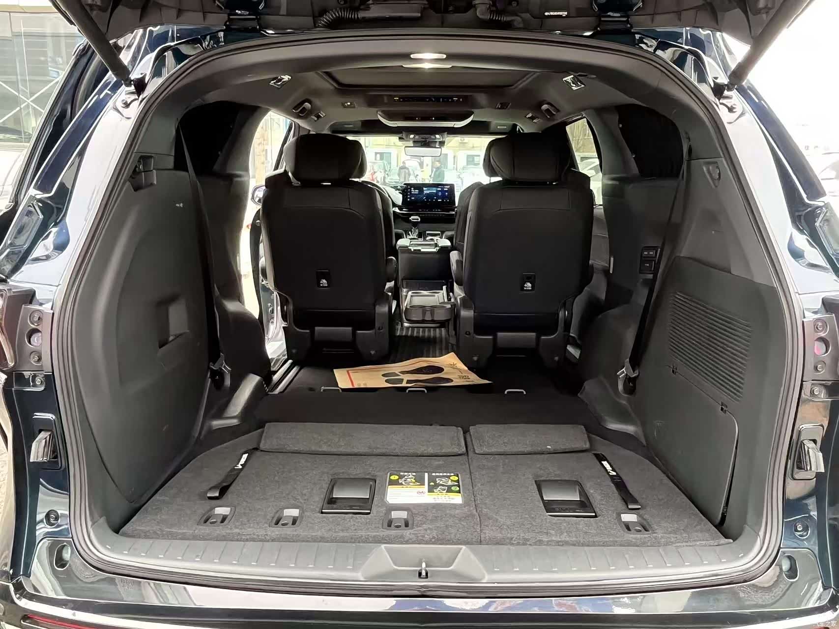 Toyota Granvia, 2023 24