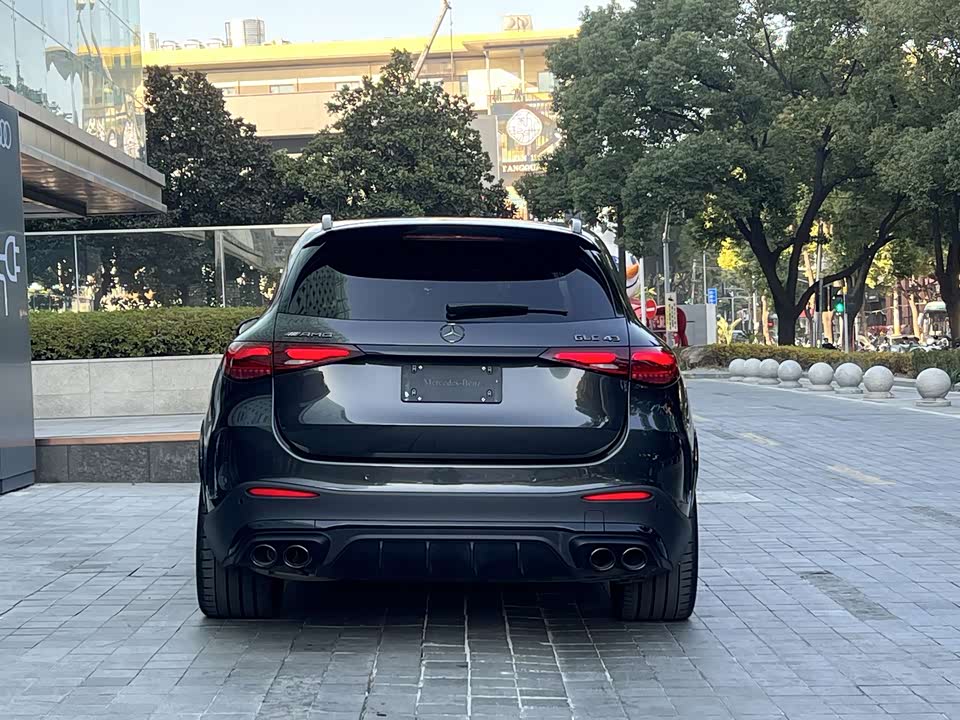 Mercedes-Benz GLC AMG