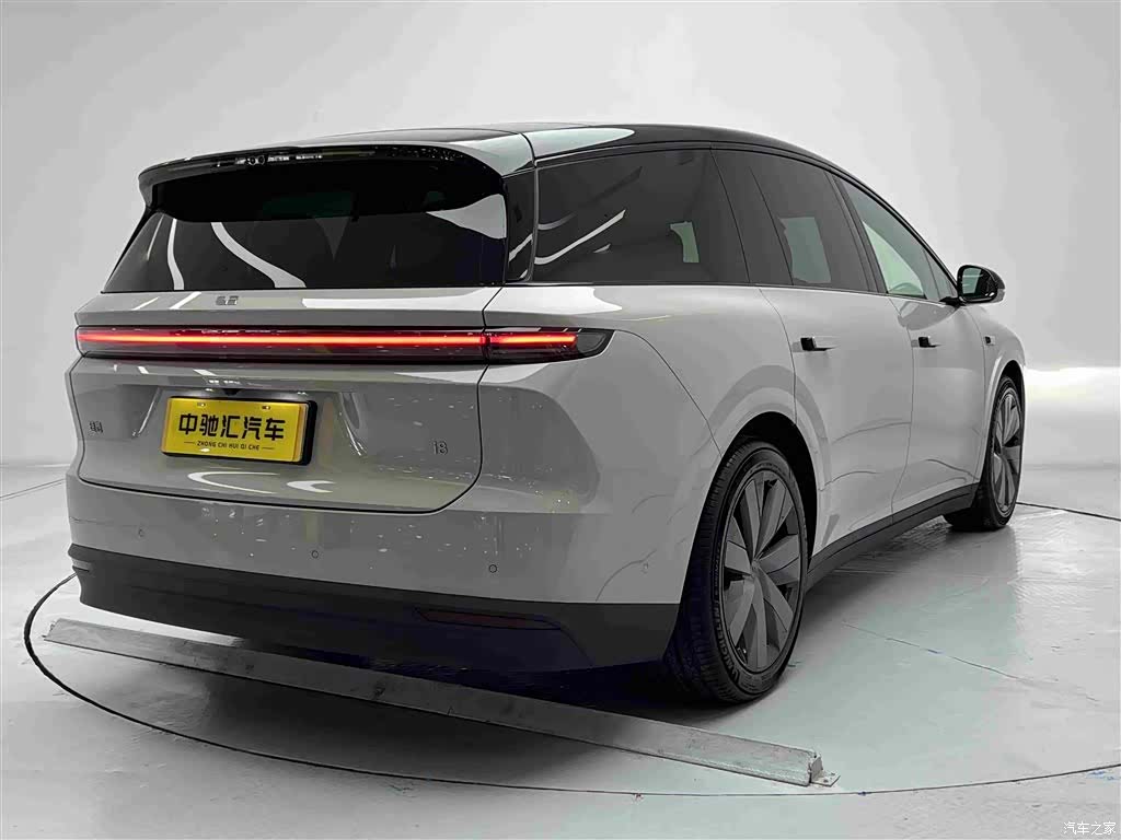 Li Auto i8, 2025 6