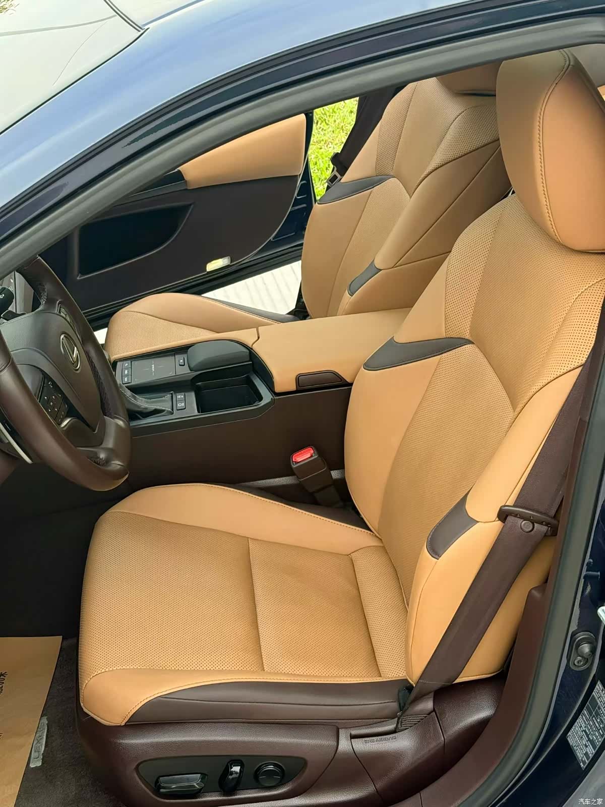 Lexus ES, 2020 6