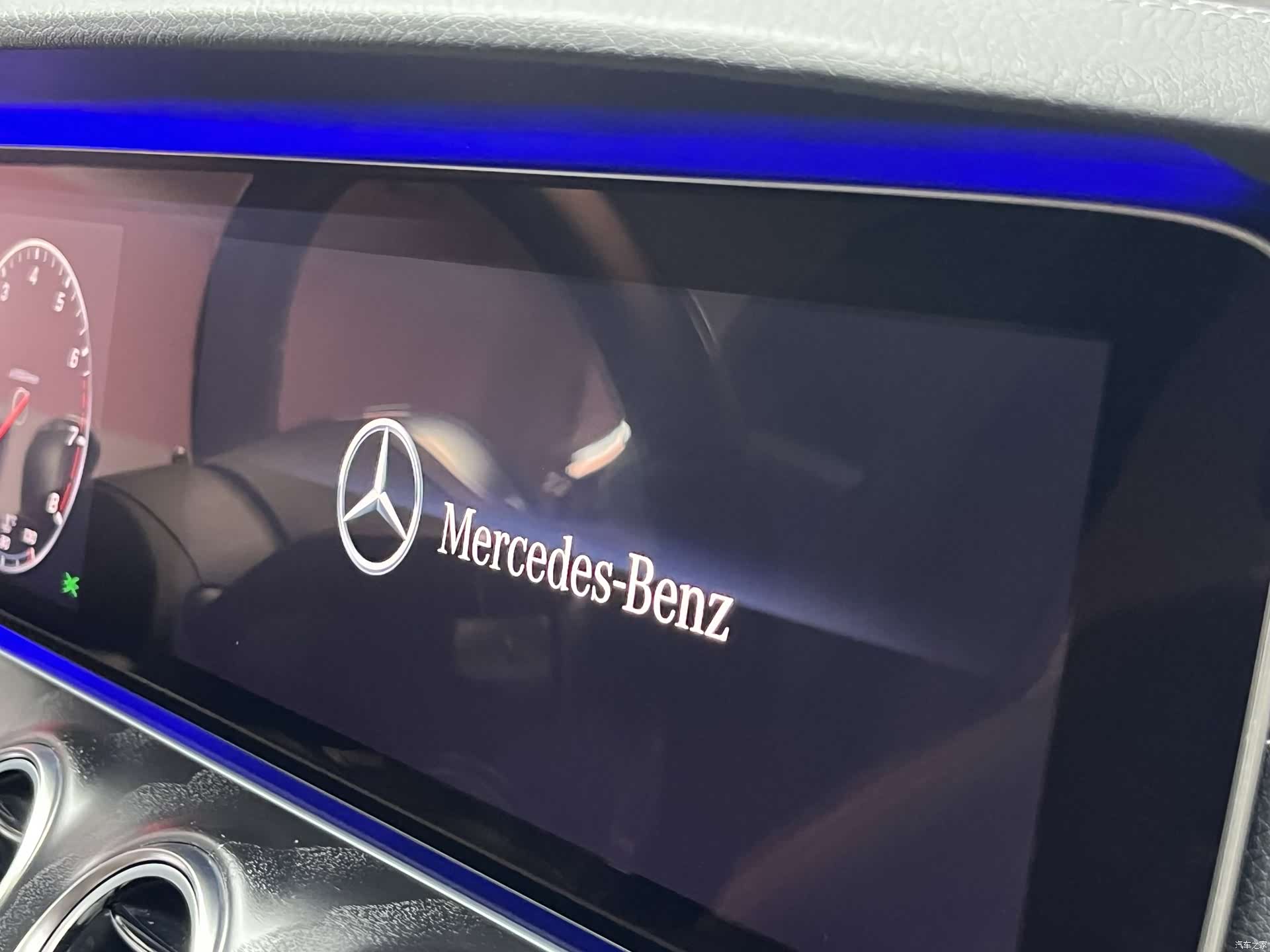Mercedes-Benz E-Class, 2019 19