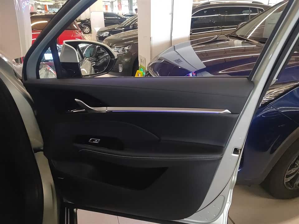 Roewe RX5 MAX Roewe RX5 MAX