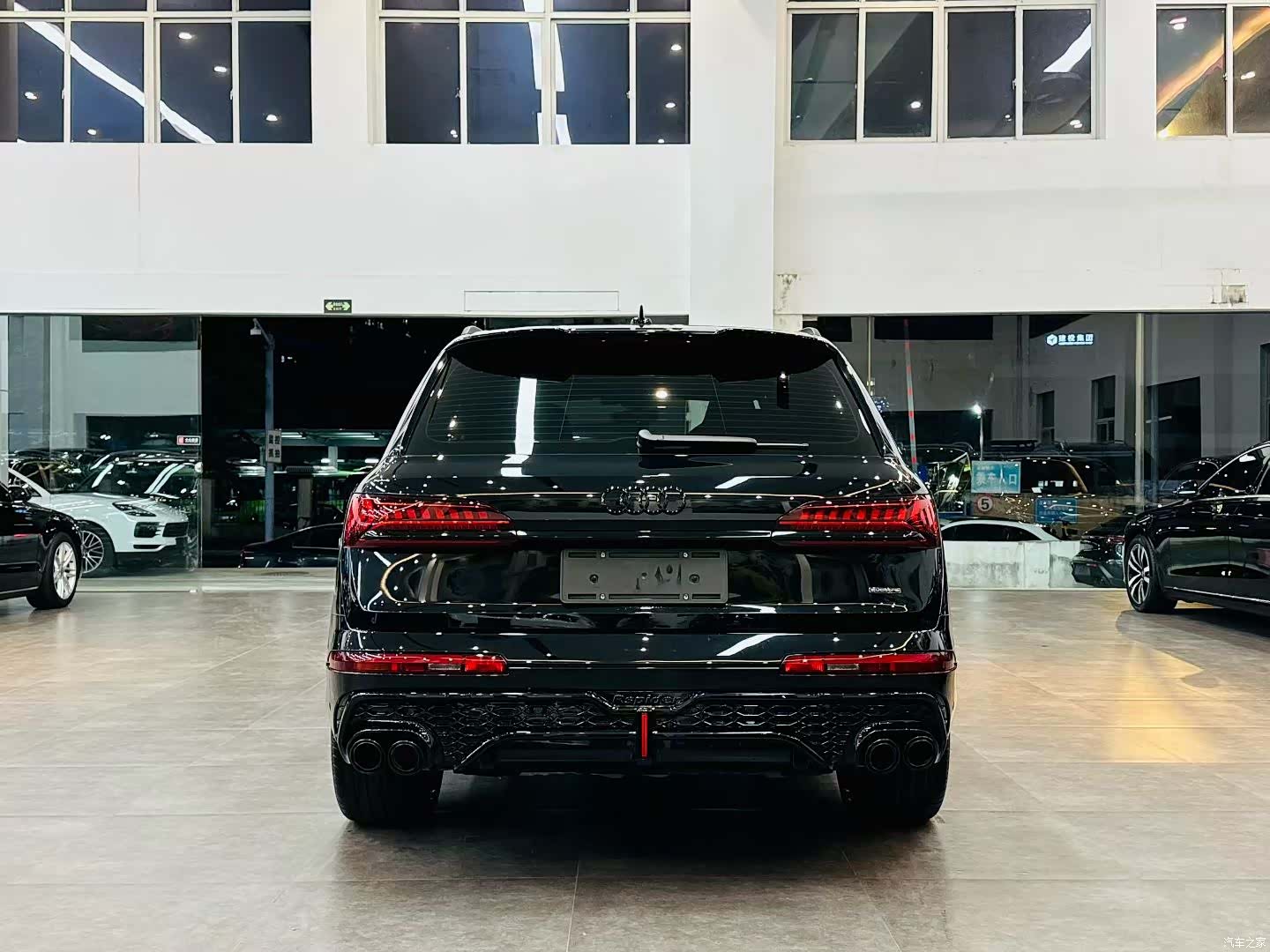 Audi Q7, 2024 все фото