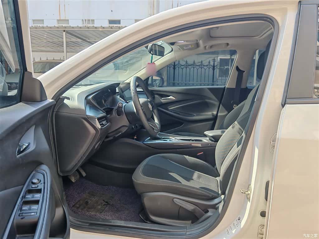 Buick Verano, 2022 15