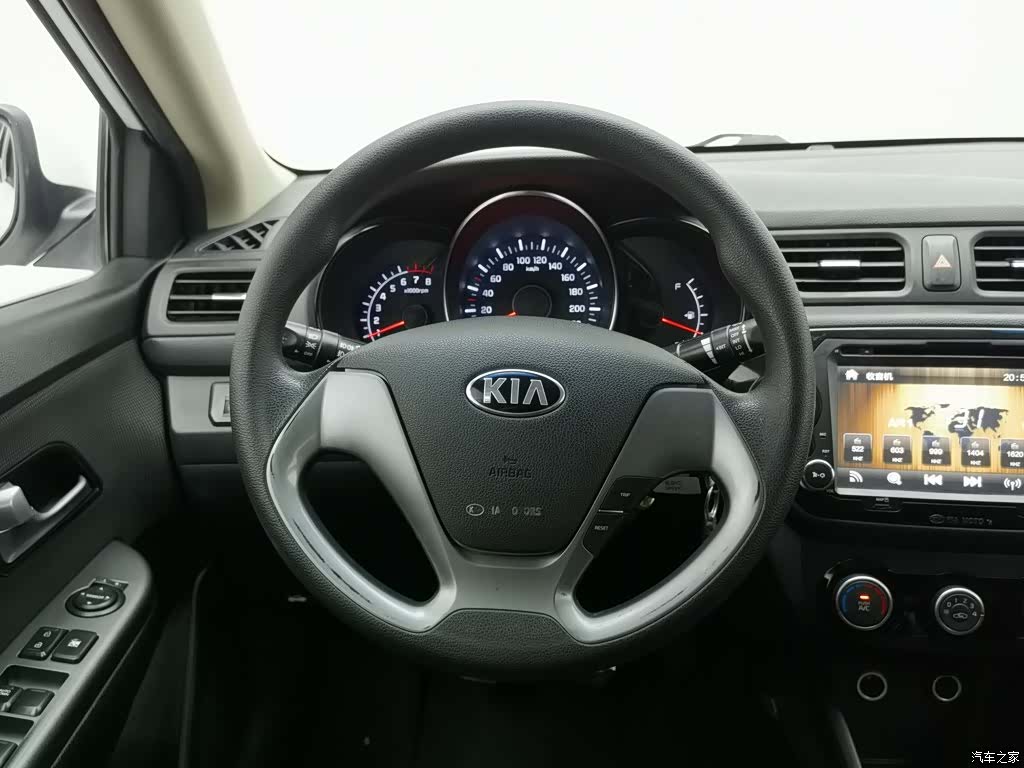 Kia K2, 2015 11