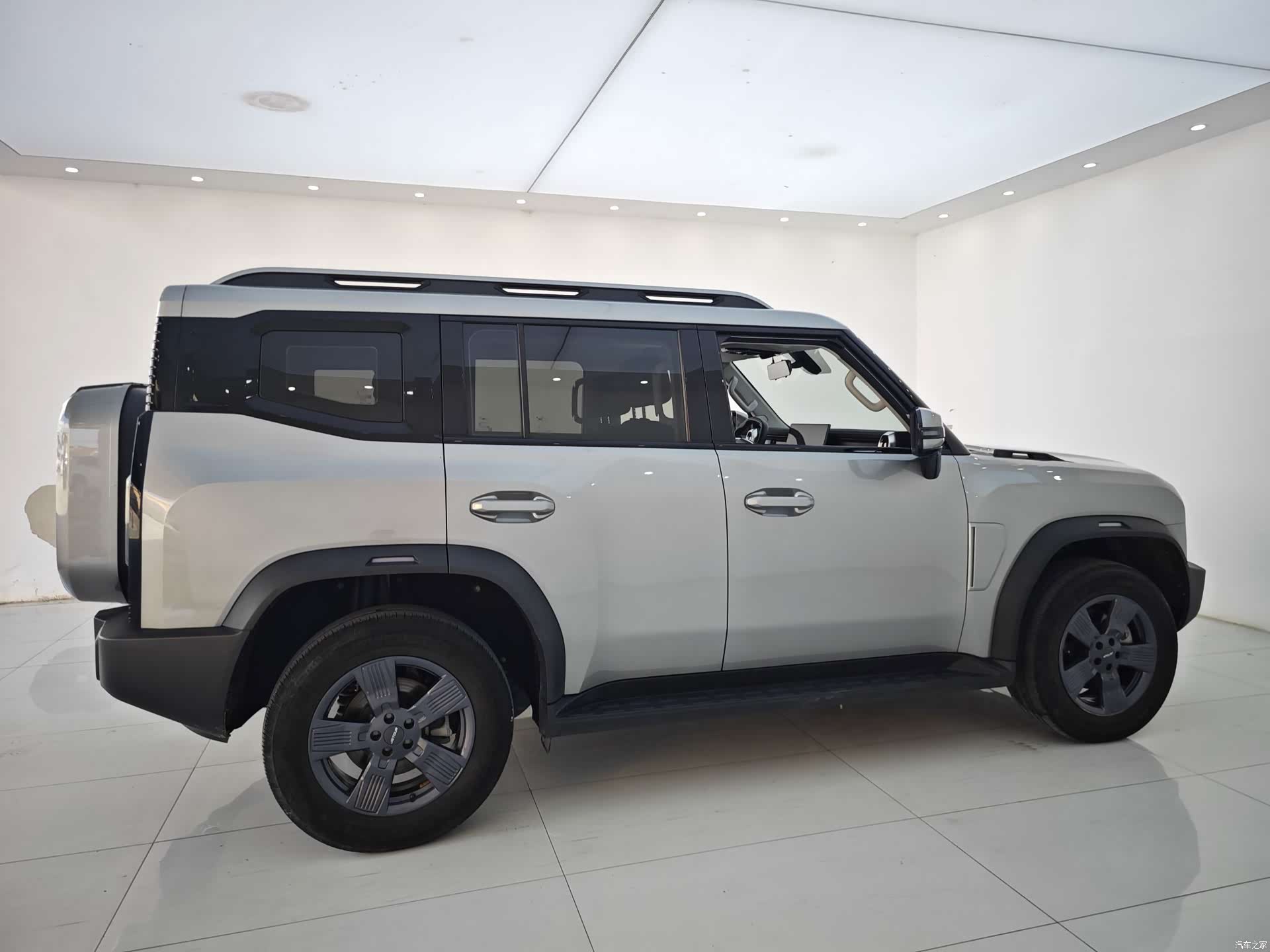 Jetour Traveller, 2024 17