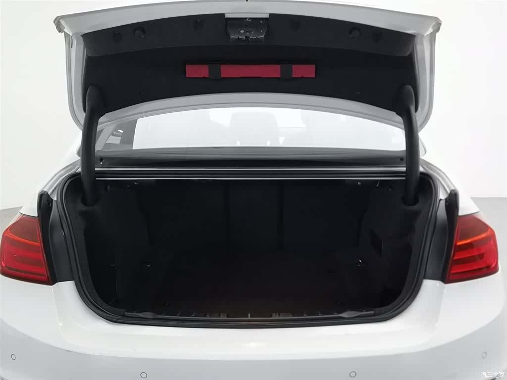 BMW 3 Series, 2015 16