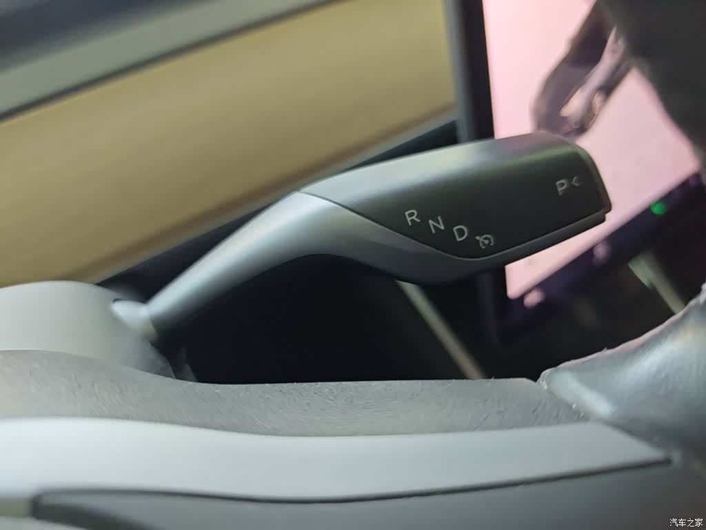 Tesla Model 3, 2019 14