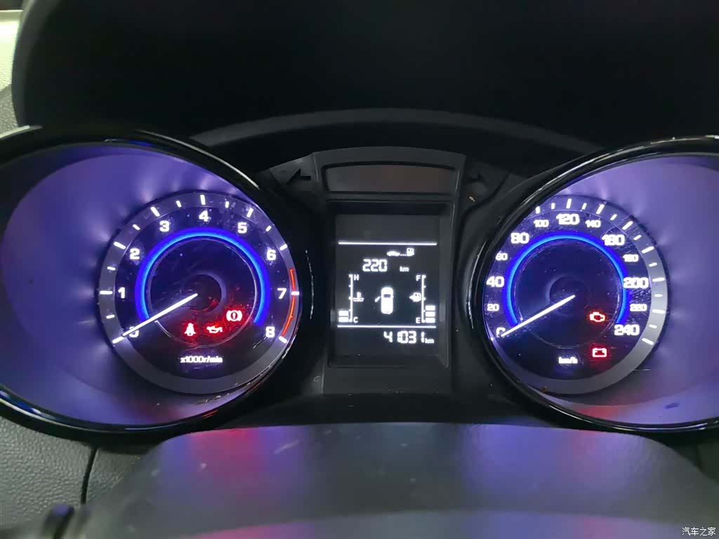 Changan CS15, 2016 12