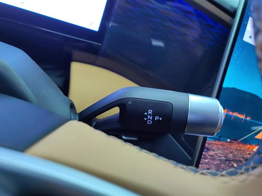 Geely Galaxy Galaxy L7