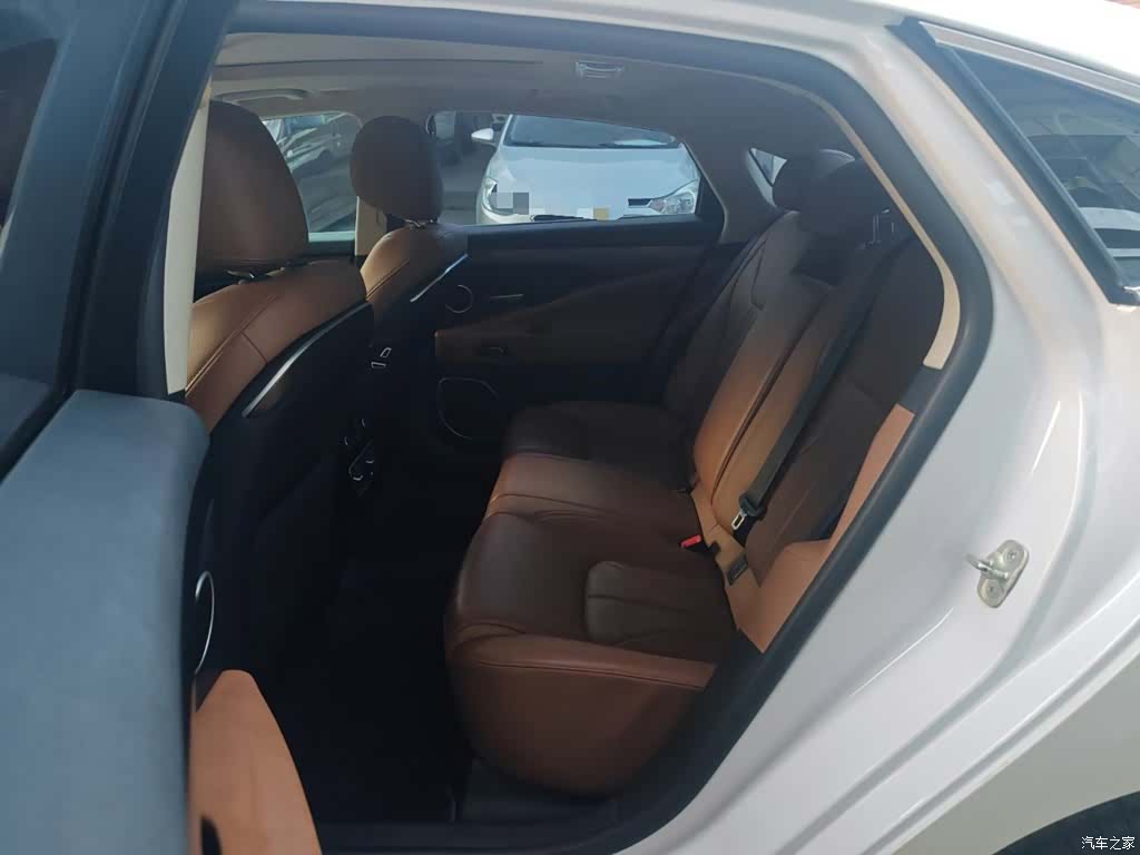 Geely 4G, 2017 18
