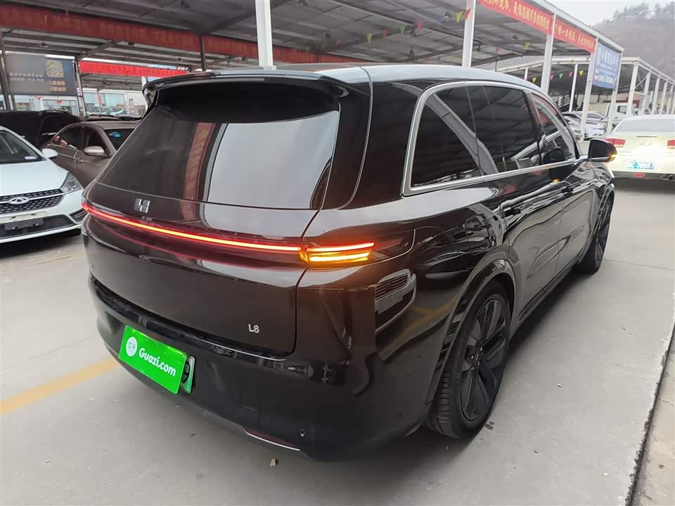 Li Auto Ideal L8