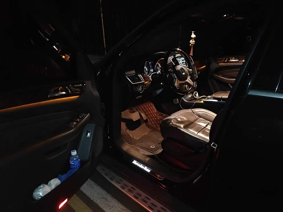 Mercedes-Benz M class