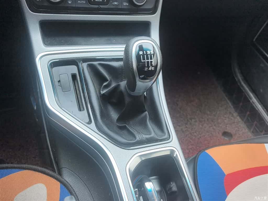 Geely Emgrand, 2019 14