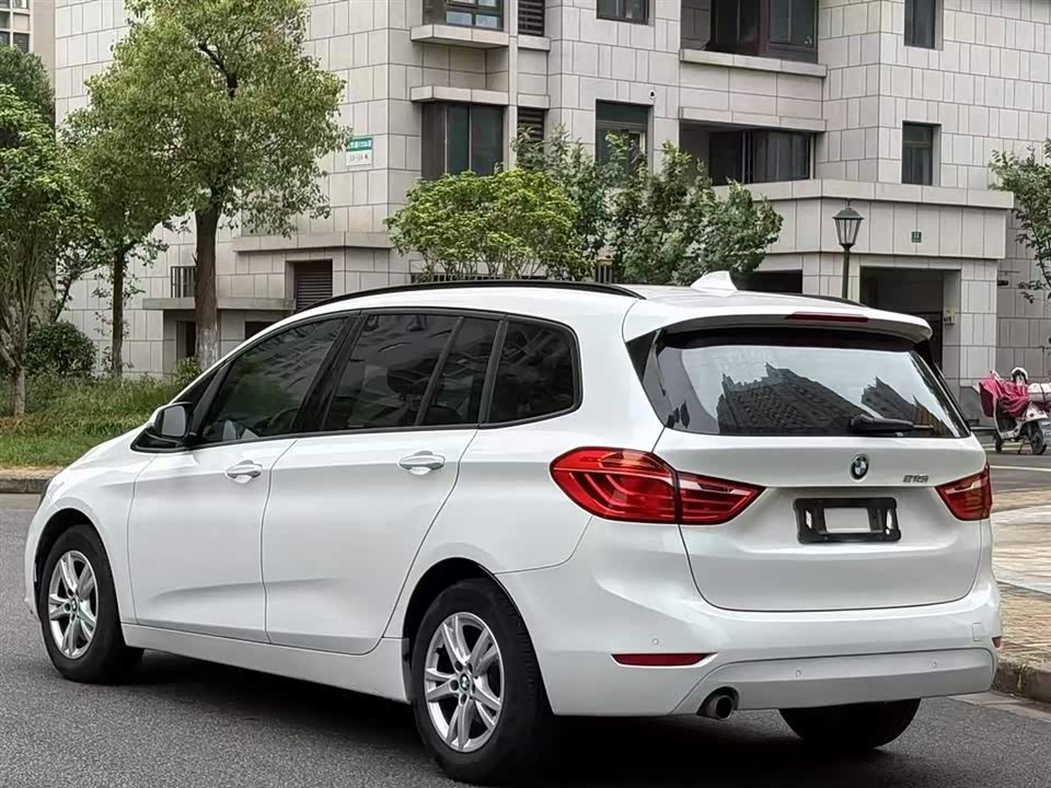 BMW 2 series multifunctional station wagon